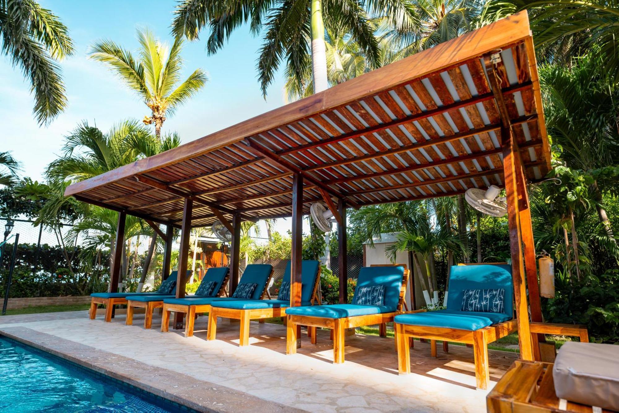 Casa Verano Beach Hotel - Adults Only Санта-Марта Экстерьер фото